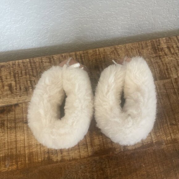 Minnetonka Moccasins Pink Lambs Wool Suede BOOTIES BOOTS Size 5 Infant READ FLAW - Picture 6 of 12